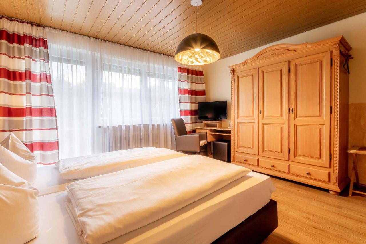 Landgasthof Moser & Restaurant Bootshaus Windorf  Extérieur photo